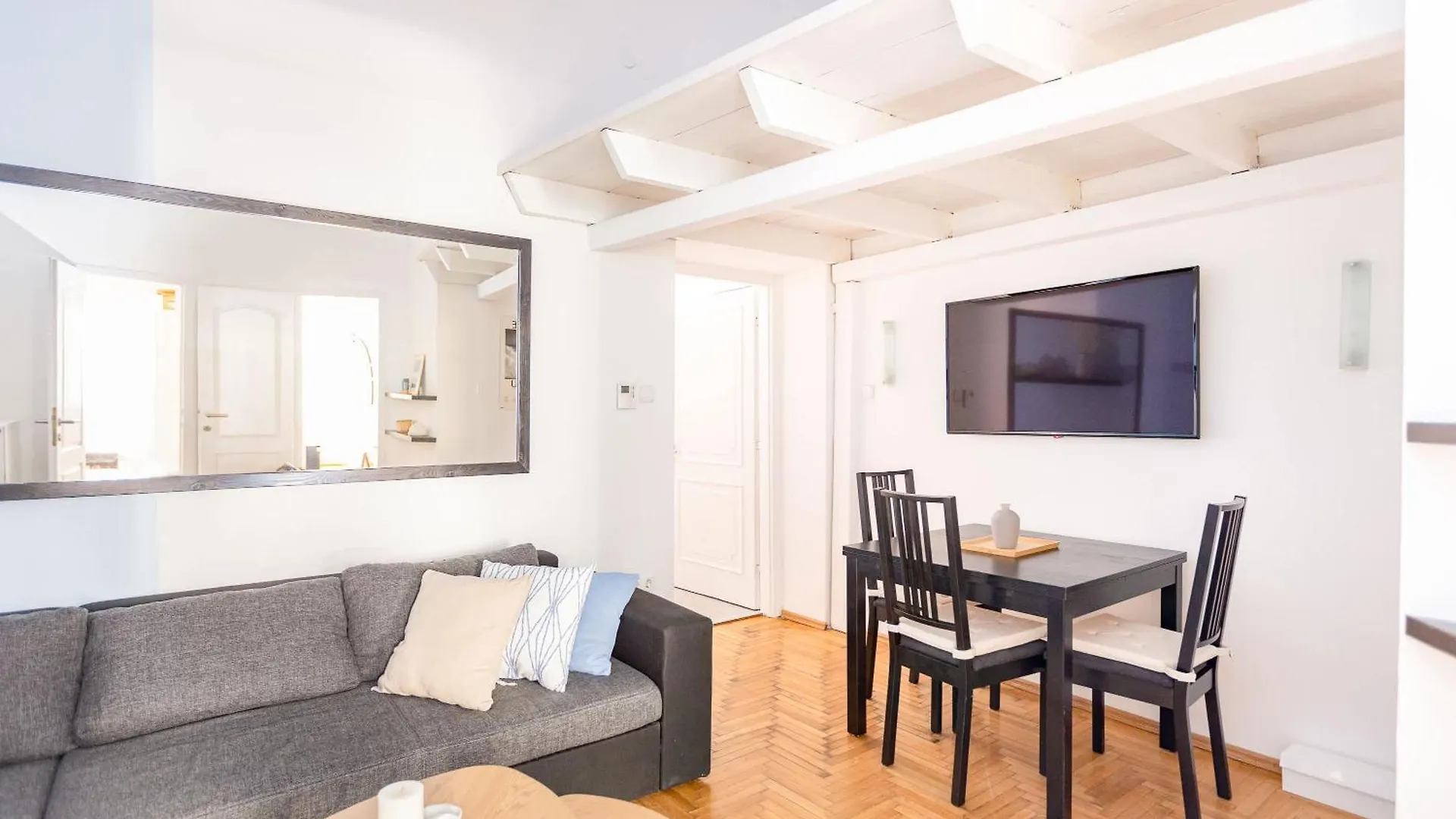 Apartment Ultra Central - Comfy Home Budapest Hungary